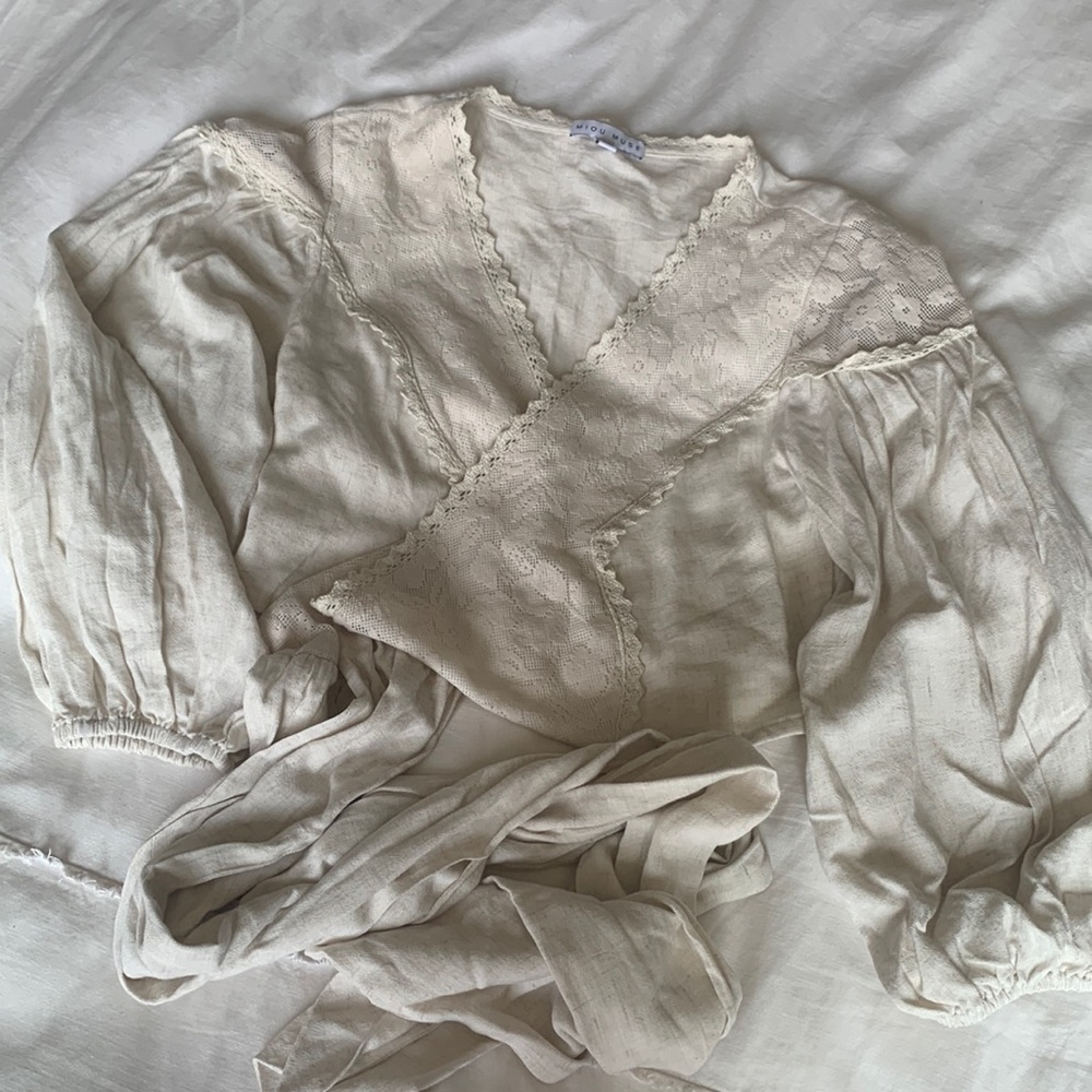 NWOT Linen Puff Sleeve Wrap